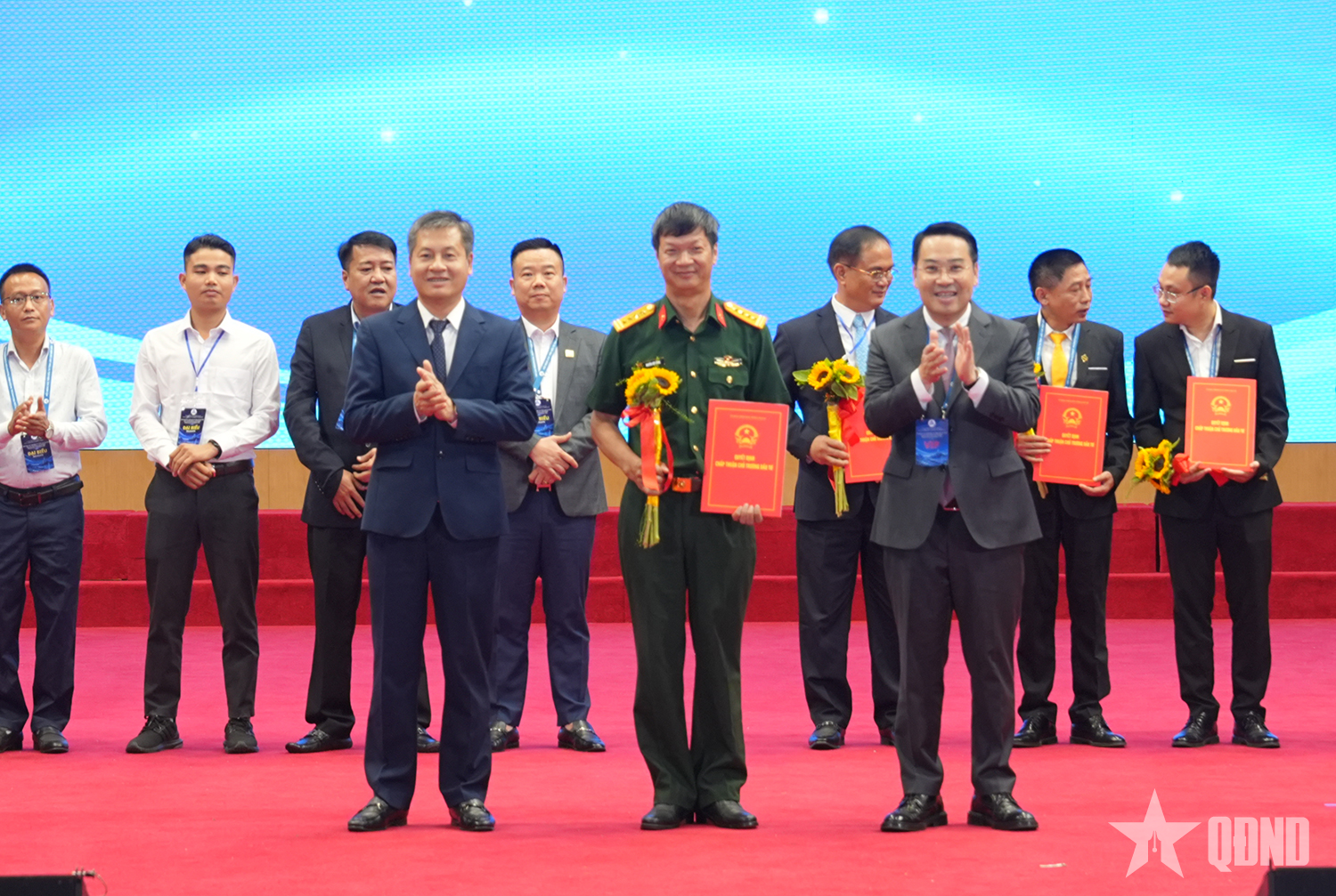 Viettel Post nhận đầu tư dự án Cửa khẩu thông minh tại Lào Cai